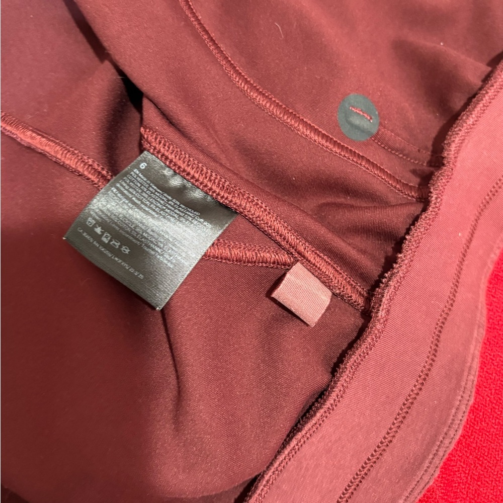 Lululemon Athletica Burgundy Jacket women’s size 6 - Picture 9 of 15